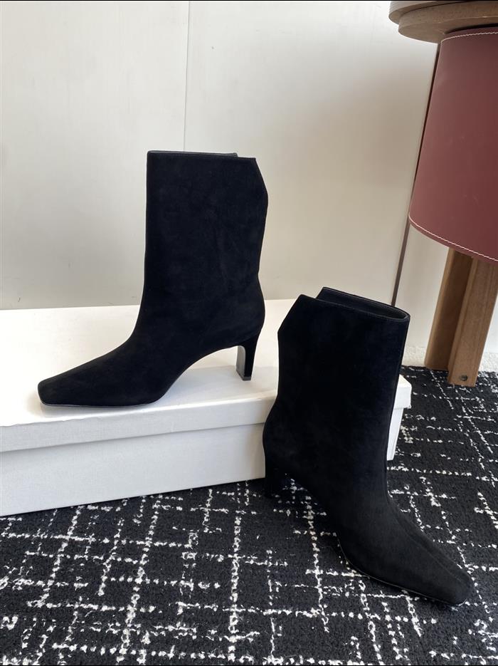 20251128174410269 390